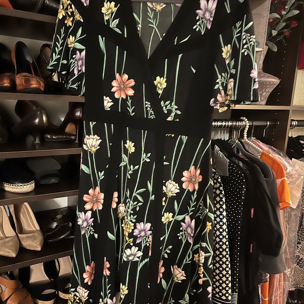 BCBG MAXAZRIA floral dress